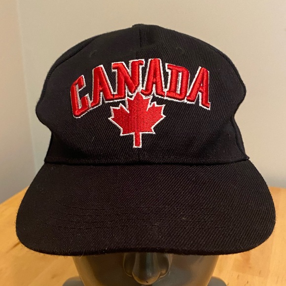 Lucky Brand Black Canada Flat Bill SnapBack Hat - Picture 2 of 9